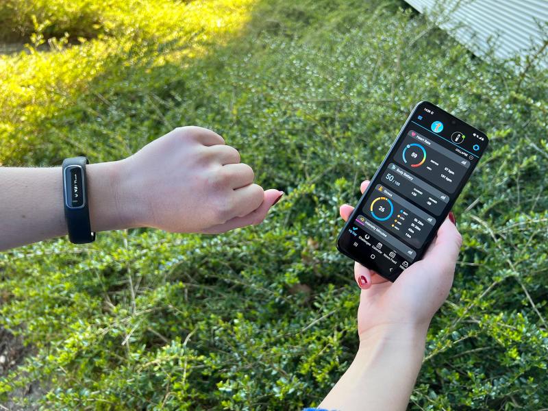 Ben je geïnteresseerd in mentaal welzijn? Student #RU #HAN #WUR? Doe dan mee aan ons onderzoek naar de haalbaarheid van methoden om mentaal welzijn te meten met wearables en digitale innovaties. Meer info: lnkd.in/eq2X3Da3 Geef het door!
#mentaalwelzijn #onderzoek #doemee