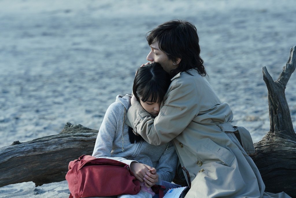 『ミッドナイトスワン』
人は与えられた運命の中で、もがきながら懸命に生きる。孤独な２つの魂が寄り添う姿は悲痛で儚くて美しい。
親の愛を知らない一果と出逢った凪沙は、母性に目覚め自身の運命さえ狂わせ、その本能に身を投じてしまう。鑑賞後は深い余韻に酔いしれて身動きが出来なかった。凄い。