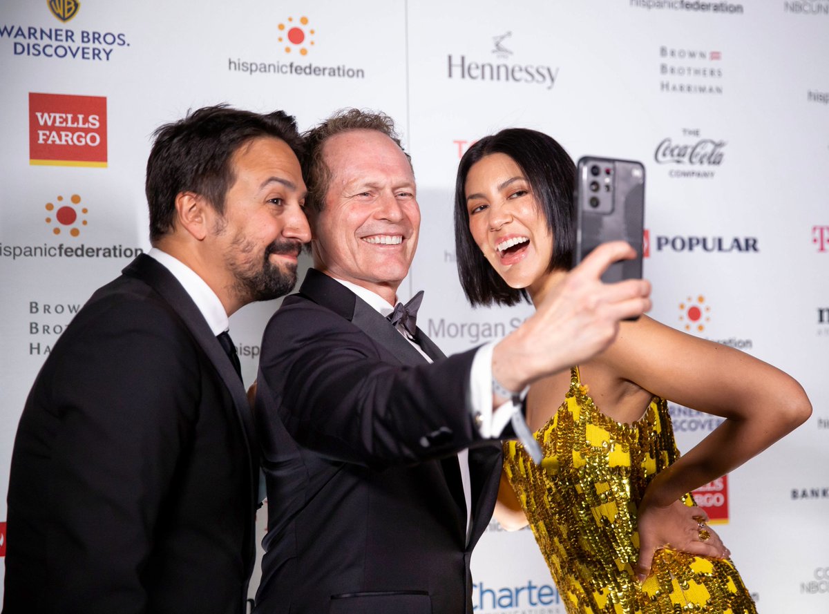 RubenBarrales's tweet photo. Sometimes a photo of the selfie is as much fun as the original...

Thanks Lin-Manuel Miranda, Stephanie Beatriz, and @HispanicFed https://t.co/YzVHPbZCoS