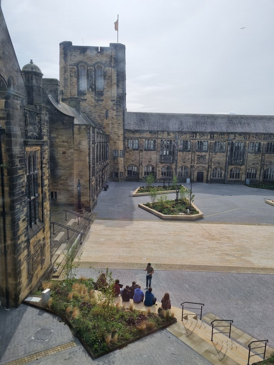r_chapela's tweet image. 🌞🏫 Dw i wrth fy modd yn rhedeg sesiynau yn yr awyr agored efo'r tywydd yma!

🌞🏫 I love running an outdoor sessions with this weather! 

#lles #outdooreducation #wellbeing @prifysgolbangor @BangorUni 

📸Credit K Koehler - diolch!