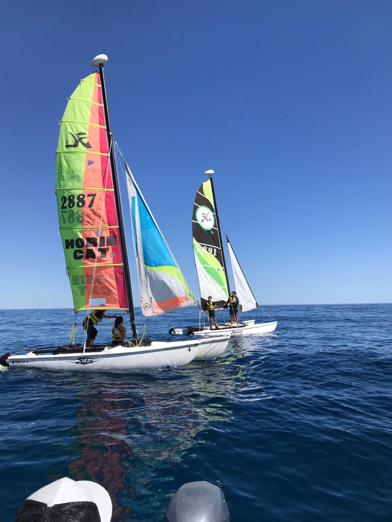 JosephVernier's tweet photo. Association sportive du collège Vernier .
Quand les élèves licenciés au football et au tennis de table s'initient à la voile en compétition 
Bravo à eux !!⭐
@unss 
@Unss_Nice 
@AcademieNice 
@descamps_amelie 
@VirginieOc https://t.co/ljLoKrDRBz