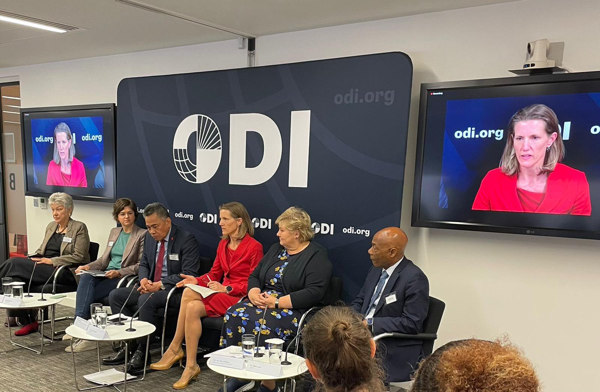 Productive event today with the  Resilient and Sustainable Islands Initiative (RESI) @odi on the new UN Multidimensional Vulnerability Index. MVIs are one way to account for vulnerability in finance, meeting the promises of the Glasgow Climate Pact #SIDSMatter #resilientislands