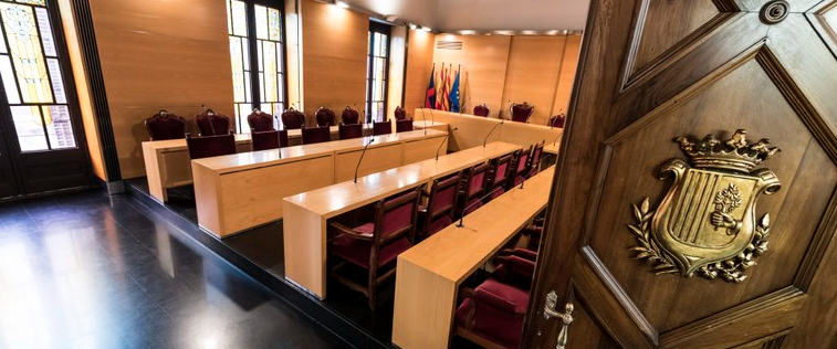 Demà dijous 4 al matí, a la Saleta, tancarem les activitats del taller de periodisme dels alumnes de cinquè de la #Balmes amb un debat amb els cinc caps de llista dels partits polítics amb representació a l'actual consistori de <a href="/matarocat/">Ajuntament de Mataró</a>