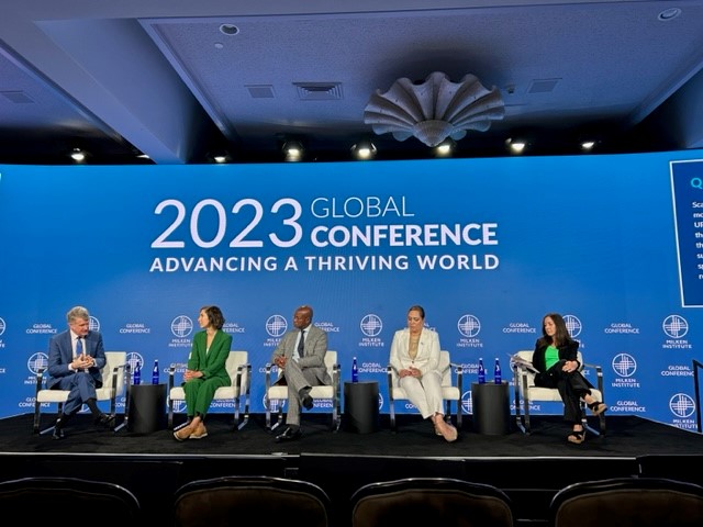 CincinnatiPort's tweet image. Port President and CEO @LauraNBrunner is in LA this week, attending and presenting at the @MilkenInstitute's 2023 Global Conference to advance a thriving world. Cincinnati is represented well, as @kroger CEO Rodney McMullen is at the conference too!