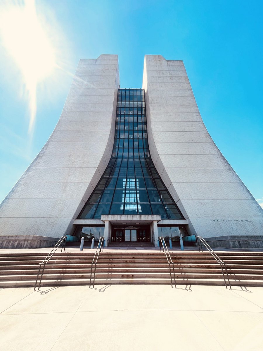 EnjaminEX's tweet image. #fermilab