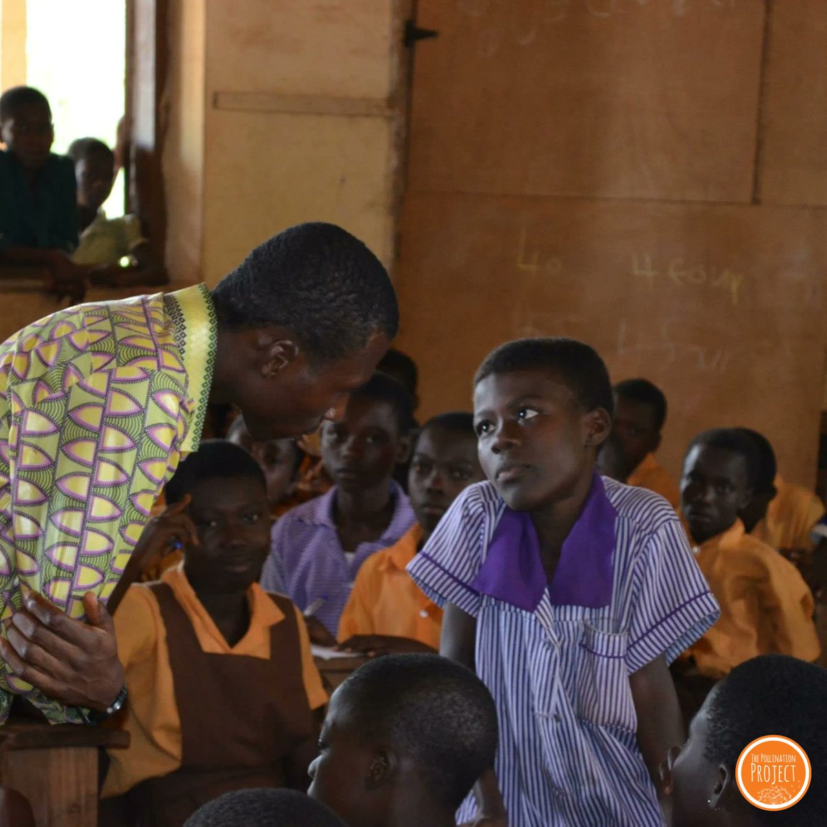 Pollinationproj's tweet photo. The Helping Hands Reading project provides children in Gomoa Nyanyano  (#Ghana) with access to reading #books and other learning materials to encourage them to read while having fun and learning. 
@readingwell_gh #heartivism https://t.co/uvwxngcR34