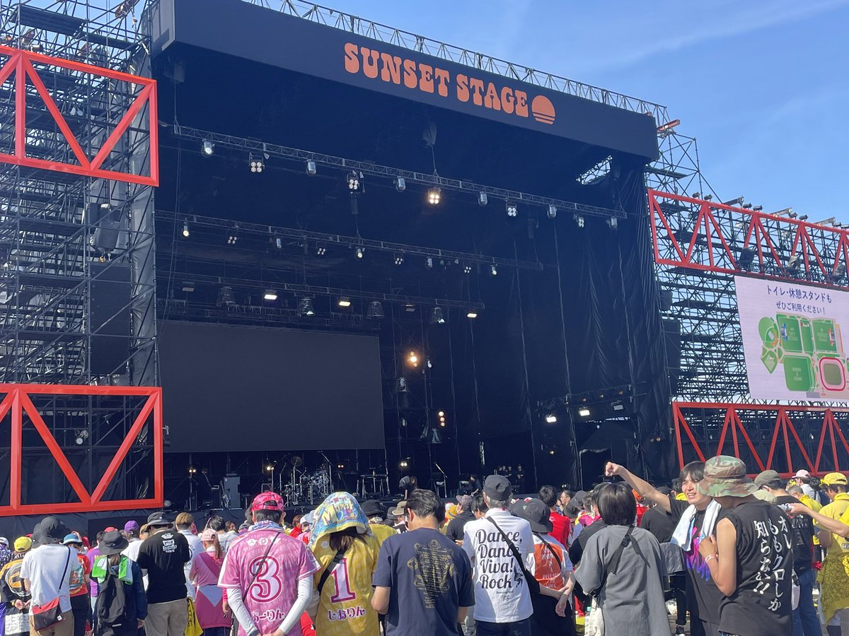 mina3597's tweet photo. ももクロのLIVE行くようになってから初めてコール聞けて迫力やばすぎた🥳
セトリも全曲知ってたし最高でした！
#mcz #JAPAN_JAM2023 https://t.co/lXPEz3ZOYg