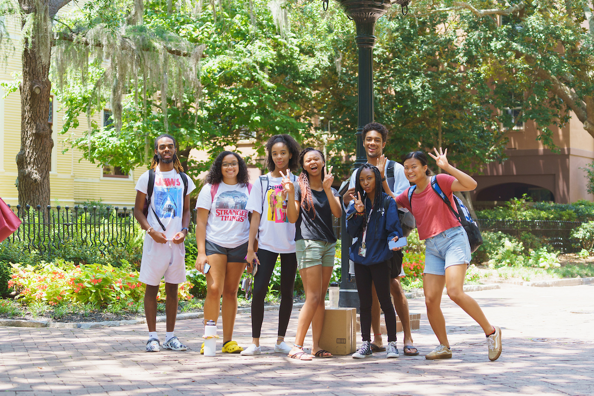 Want to spend the summer on our campus before your official move-in day? Ready to meet new friends before the semester begins and have an easier transition? Apply to SPECTRA at the link below!
➡️  bit.ly/418WS7M