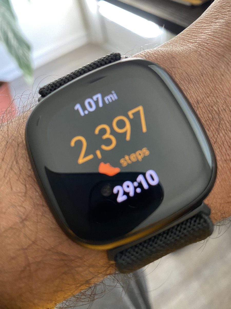lynd0nrivve's tweet photo. #Maybe20 #Day3 Today was tough. Struggled to 30 mins but, did it. 🚶🏽😓 https://t.co/LiCYEpMh6U