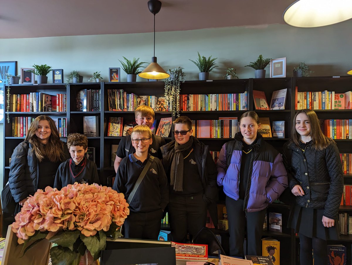 We had a wonderful time on our trip to Book Bodega in Ramsgate this afternoon. Delicious hot chocolates (and one cup of tea 😊) were consumed and each student chose a lovely new book in recognition of their achievements in #AcceleratedReader last term. Thanks @sapphirejbates!