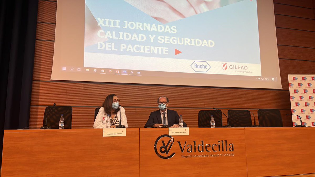 patribody's tweet photo. Conferencia Inaugural en las #JCySP del #SCS a mano de un referente en #seguridad del paciente. Dr Aranaz, ‘Pareja de hecho y de derecho….’ 
@scsalud https://t.co/HHqdAnRtNj