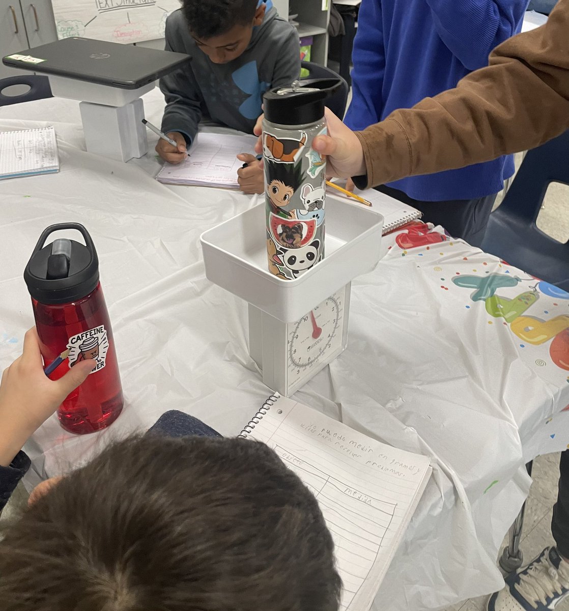 ms_luco's tweet photo. It doesn’t matter the grade or age, incorporating music to teach is always fun and engaging https://t.co/ABbkmbRc2q.1 Metric Units of measurement 📏with hands on activities! @Smith_Seabees
#ambassadorteacher #UnitingOurWorld 
@ParticipateLrng 
 #UnitedWeTeach https://t.co/VkcHTnPo9E