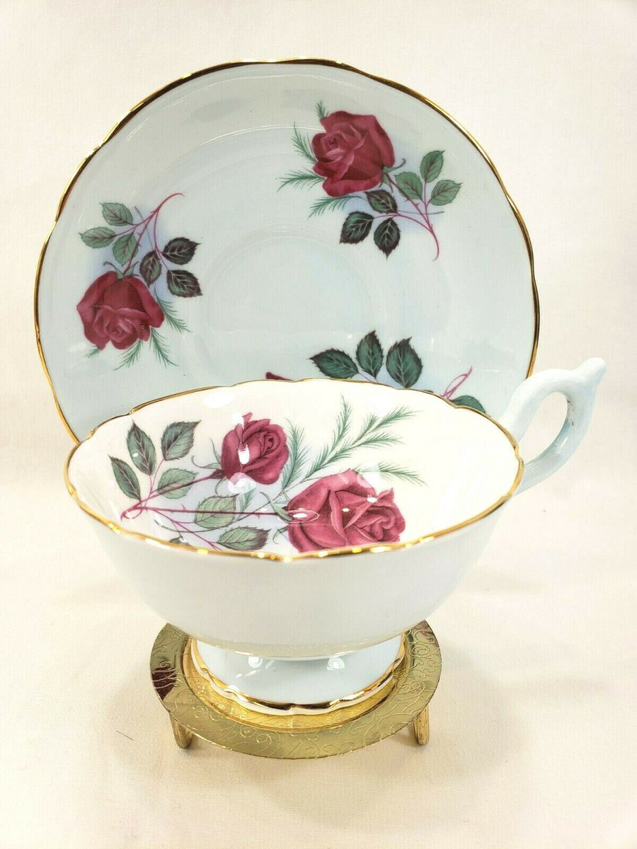 SeaPickers's tweet photo. Vintage Heathcote Pink Roses Blue TeaCup Saucer England https://t.co/7xxfFsDFiH #bridalshower #vintageteacup #teacup #seapillowtreasures #vforvintage #teacupandsaucer #teaparty #bonechina #babyshower https://t.co/Cy5celexxz