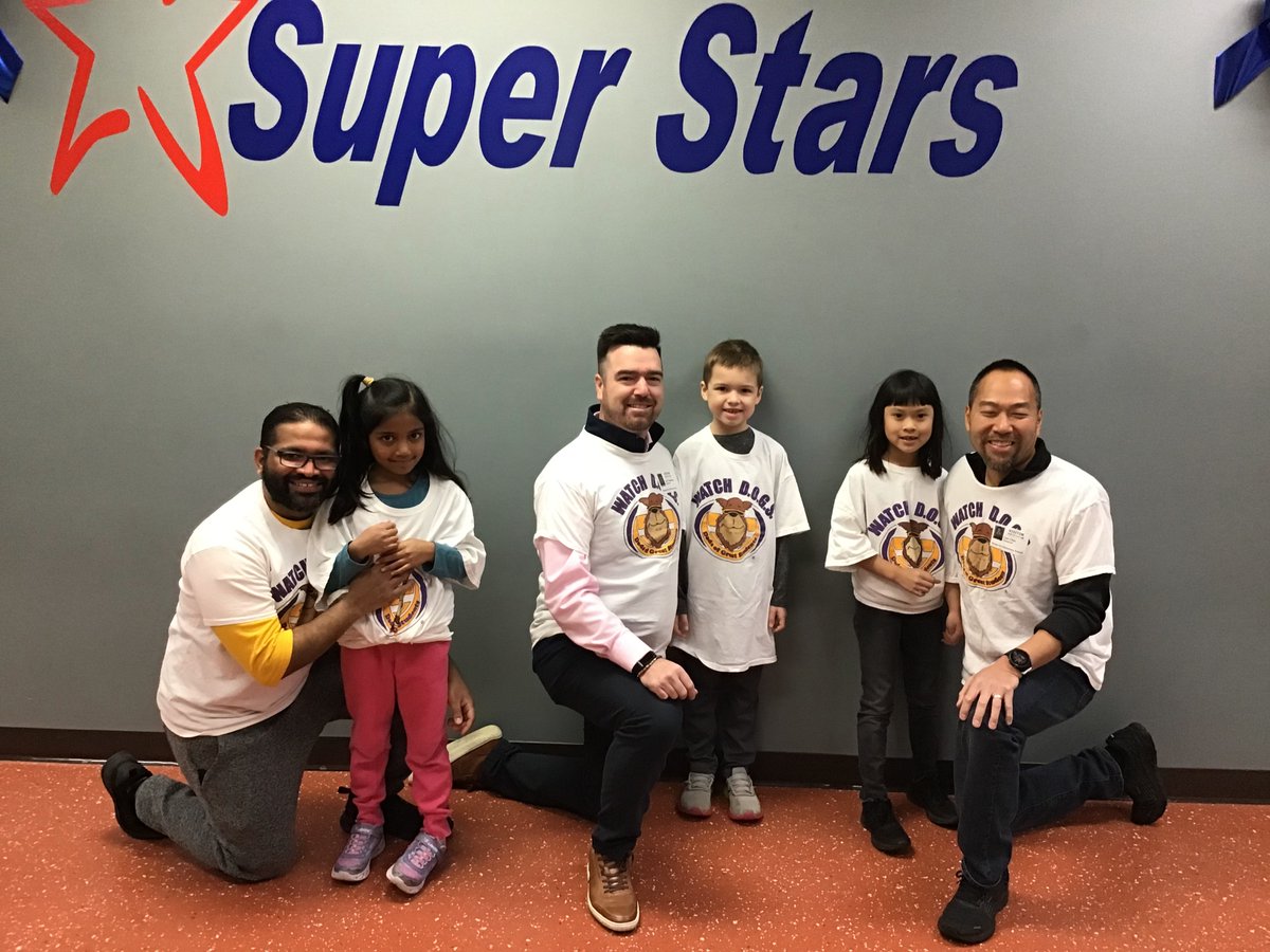 SteepleRun203's tweet image. Steeple Run welcomes our 1st grade Watch D.O.G.S.;
Mr. Kolathu, Mr. Thoemmes and Mr. Chin.
#srwatchdogs2023 #PartnersInGrowth #BuildingOn
@SteepleRun203 @Naperville203