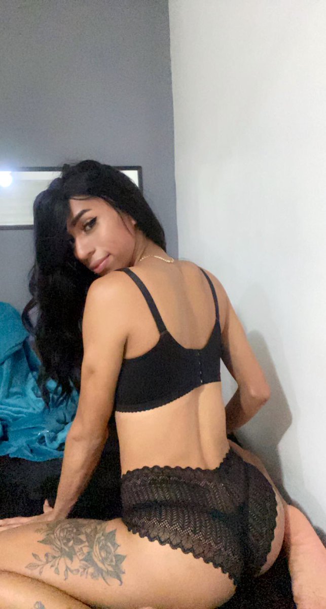 AllisonGar50298's tweet photo. I am the queen of my heart ❤️ 

Who angers you dominates you😘

Kiss my ass, fake bitch🔥 https://t.co/lMTJta1bsa