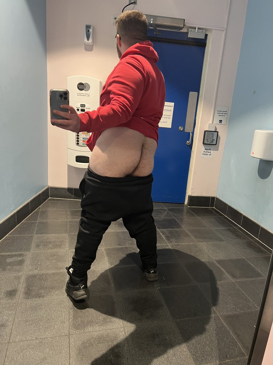 ChubbySlut01's tweet photo. Would you fuck it if you saw me doing this in the disabled toilets? #rtthis #gaybrondong #fckme #chub https://t.co/rxUSx4yt0h