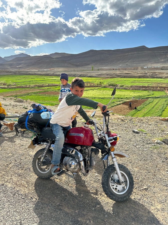 monkeyrunlive's tweet photo. Our teams in Morocco are discovering we weren't wrong when we said they are kids bikes. Follow the teams here:https://t.co/bGRa4TU2Cv
#themonkeyrunmorocco #monkeyrun #theadventurists https://t.co/6N2xRUvYWS
