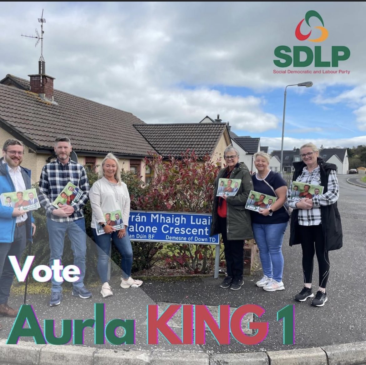 AurlaKing's tweet image. ☀️ Positive Vibes from SDLP in Malone Park Canvass ☀️ We had a fantastic time canvassing in Malone Park over the weekend, connecting with our community and discussing the issues that matter most to you. 🌳🏡
#MaloneParkCanvass #SDLP #LocalIssues #AurlaKing4Saul #Community