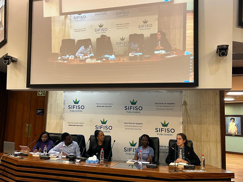 It's exciting to have a panel of future leaders discussing Doctor of Hearts today at Wits University's Student Affairs PostGraduate Book Club with co-author and university Chancellor, Dr Judy Dlamini. Their insights &amp; passion are as palpable as Dr Bongani Mayosi's was.