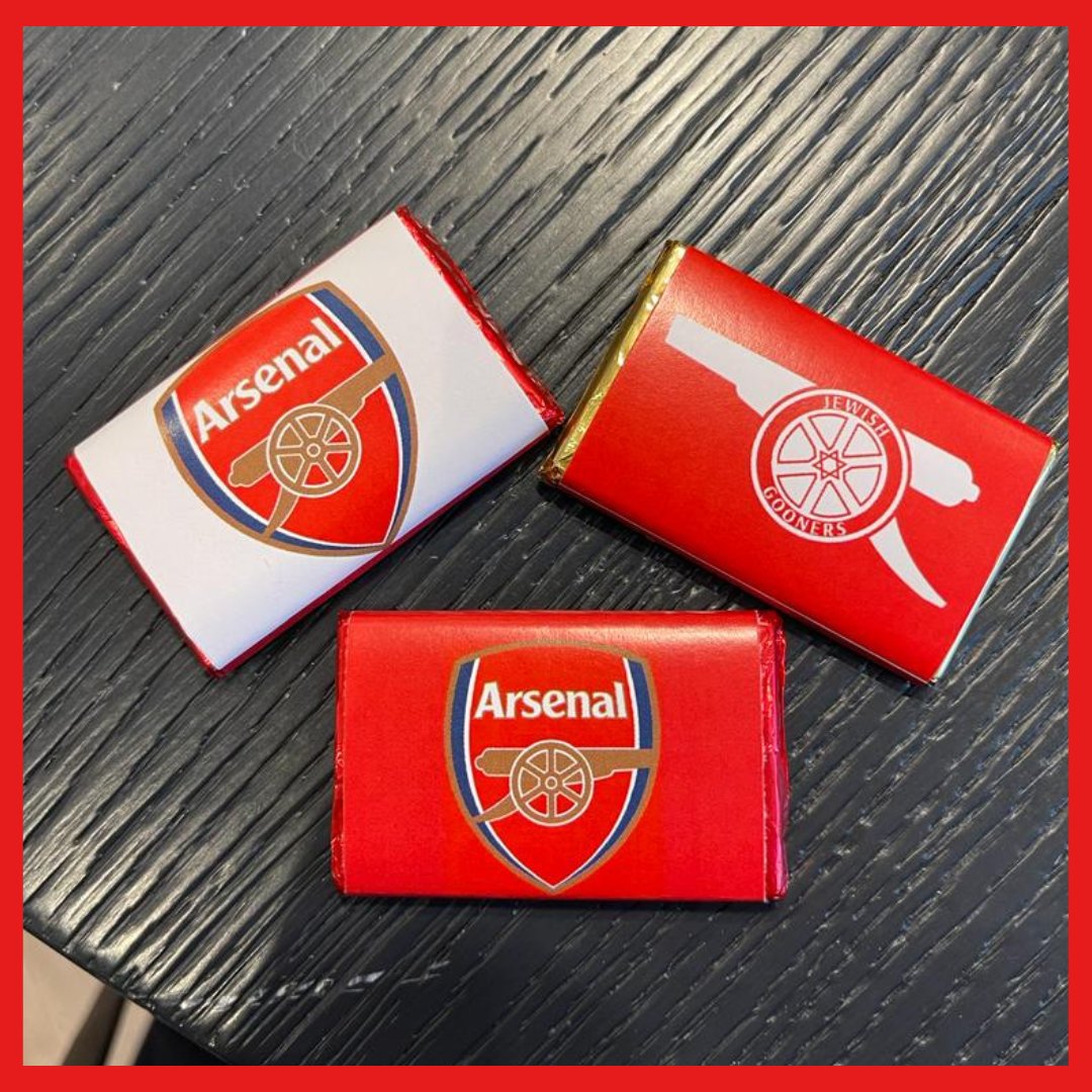 JewishGooners's tweet photo. Preparations are well underway for the Jewish Gooners launch event! ⚽

@Arsenal 
The Nutty Chocolatier
Munch N' Crunch

#jewishgooners #premierleague https://t.co/OhKUxpk6LG