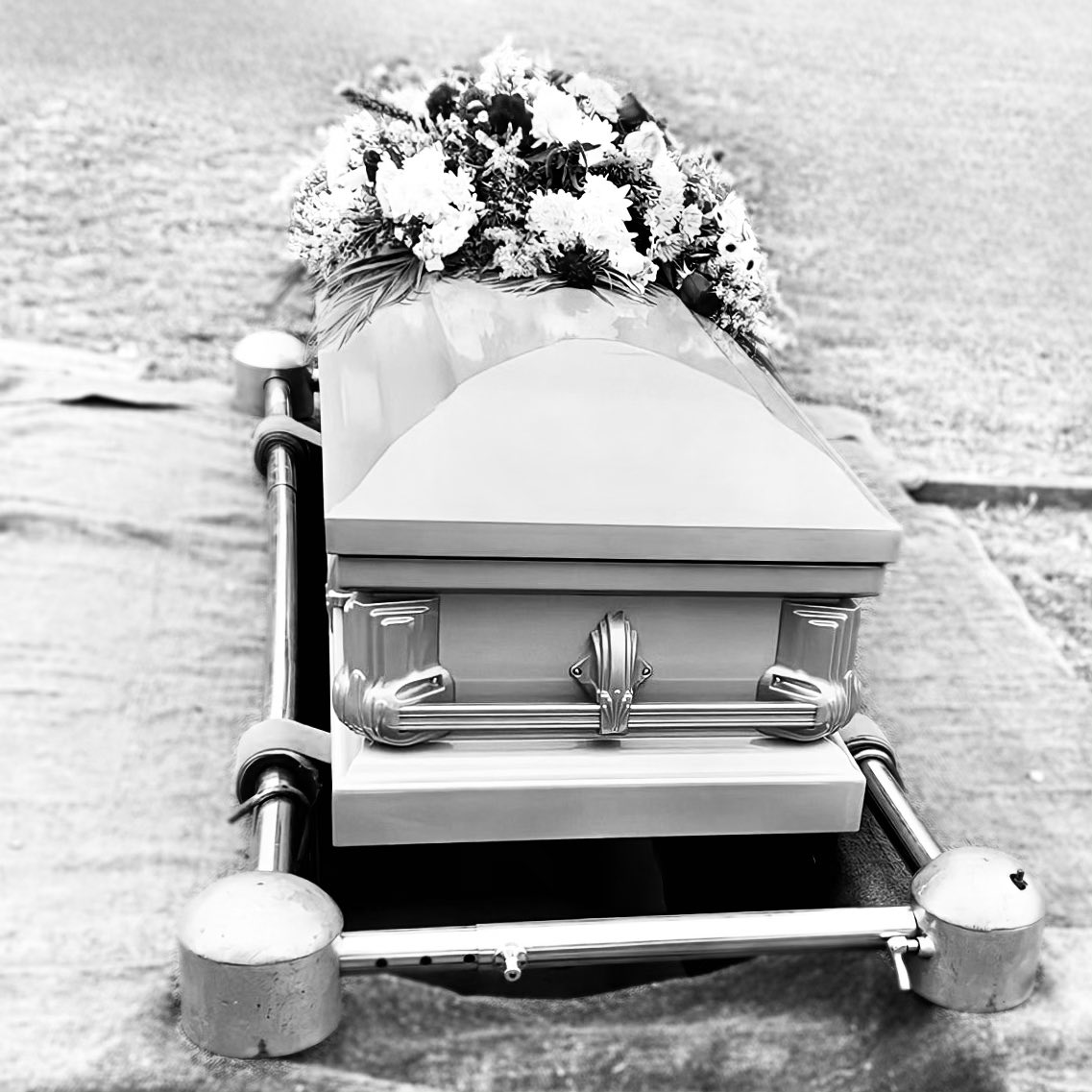 Without Roblox my dad’s funeral wouldn’t have been possible. I just want to say how grateful I am to be a part of this platform. Not only because of the income I’ve been able to make as a creator, but the many amazing people I’ve met. Thanks Roblox.