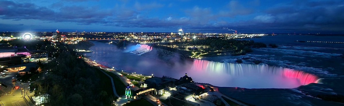 Thomas Sykes (@sqltomato) on Twitter photo Stunning views of the Niagara Falls from our <a href="/FallsMarriott/">Marriott Fallsview</a> fallsview room on top floor Stunning views of the Niagara Falls from our <a href="/FallsMarriott/">Marriott Fallsview</a> fallsview room on top floor