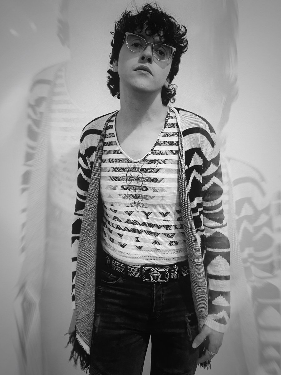 edwardpalmquist's tweet photo. #fashion #style #love #photography #beautiful #photooftheday #ootd #outfitoftheday #outfit #kpop #visualkei #v系 #rock #nonbinary #androgynousstyle #androgynous #lgbt #pride #bi #bisexual #mariachi #cowboy #westernstyle #mensfashion #blackandwhite #monochrome #monochromatic https://t.co/msTOjyefxH