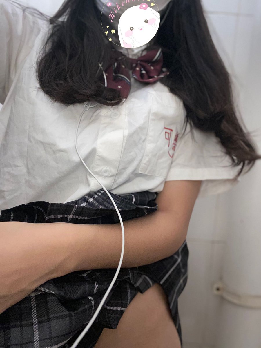 Kikodoller's tweet photo. 五一都去哪玩了
吃点清淡的食物叭 #jk #女大学生 #露出 https://t.co/QIQLlLajSP