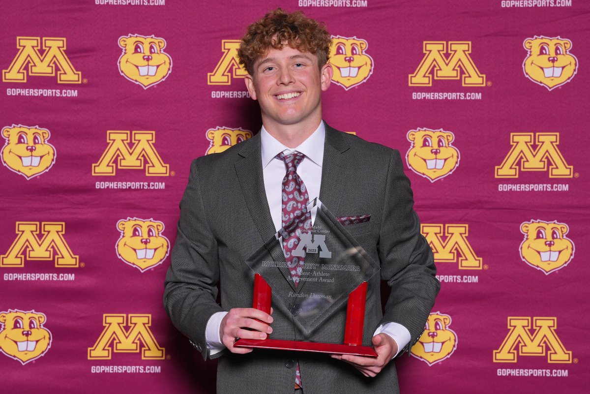 𝐏𝐢𝐧𝐤𝐲 𝐌𝐜𝐍𝐚𝐦𝐚𝐫𝐚 𝐀𝐰𝐚𝐫𝐝 🏆

Congrats to senior right-hander Randon Dauman on an incredible honor!

This award is given to someone who's inspired all by making an extraordinary effort to succeed despite difficult circumstances and/or overcoming a great challenge.