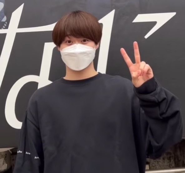 1namkaz's tweet photo. 아지루해 바가지요정이나를위한24시간쑈를해줫으면좋겟어 쑈(그냥내앞에서숨숴고눈껌뻑대기) https://t.co/XCESrYWfvt