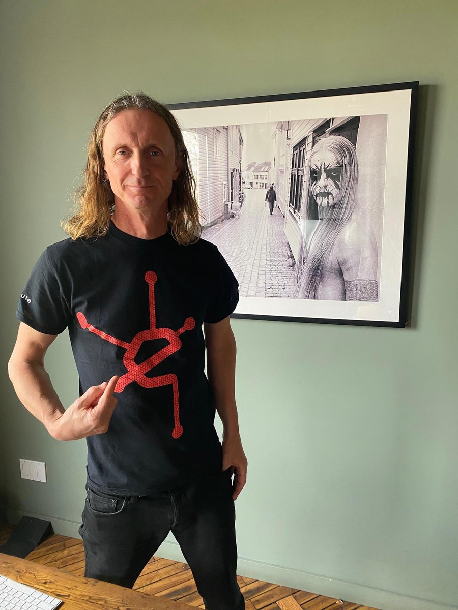 Sam Dunn of <a href="/BangerFilms/">Banger Films</a>  rocking our classic “e” shirt! The pillar of the Metal community has announced that he will review our album “The Architect” later this month. Thanks Sammy!! 🤘🏻 
#bangerfilms #InsideOutMusic #SimonCollins #KellyNordstrom #emolecule