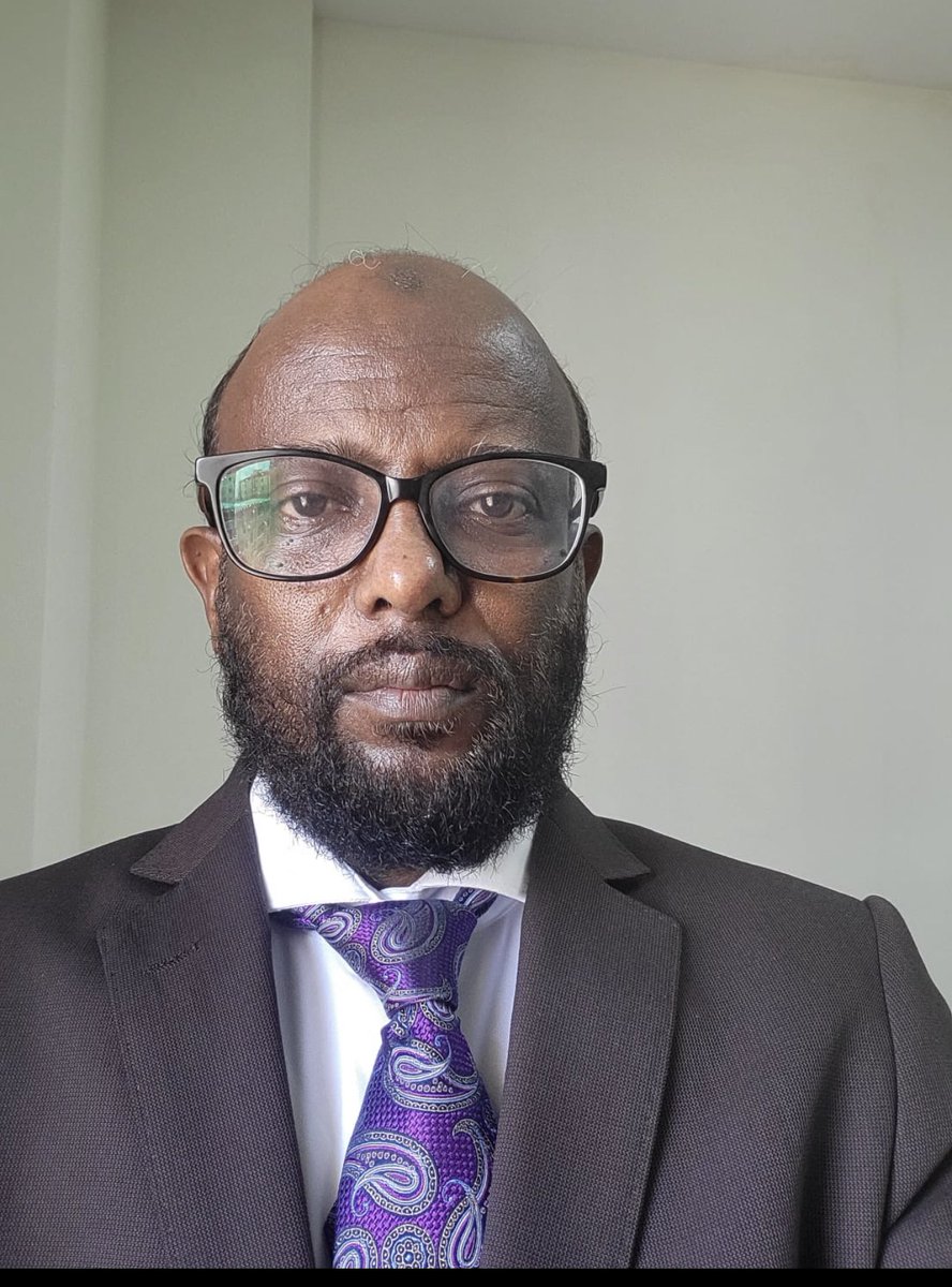 IsmaiilNor's tweet photo. Congrats  Ahmed Jama has been appointed as Deputy Minister for Ministry of Aviation and Transport https://t.co/XcKwxvQAmS