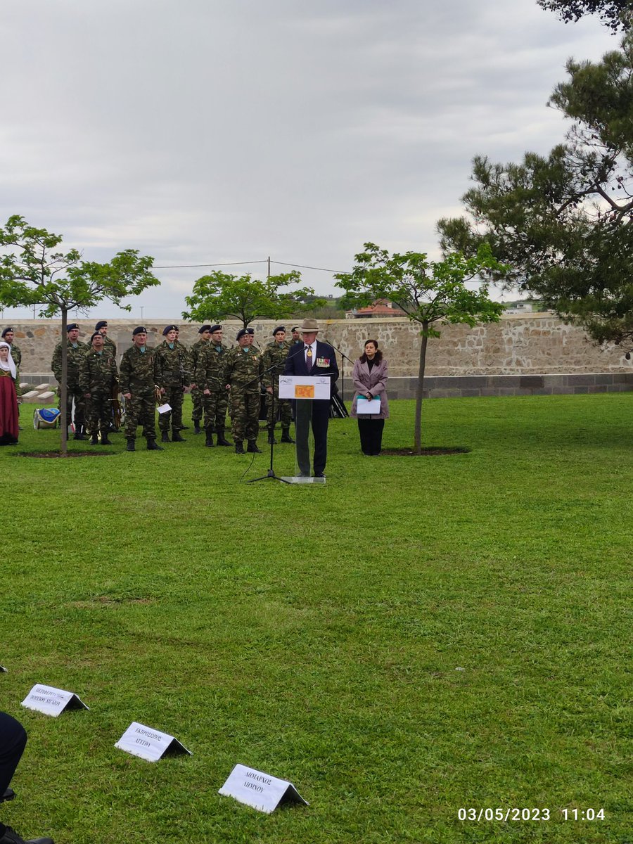 Very moving memorial service this morning @CWGC East Mudros Military Cemetery on Lemnos island to commemorate #AnzacDay. Australia's Governor General David Hurley, Greek President HE Sakellaropoulou & diplomats honoured the sacrifice of the fallen of the Gallipoli campaign.