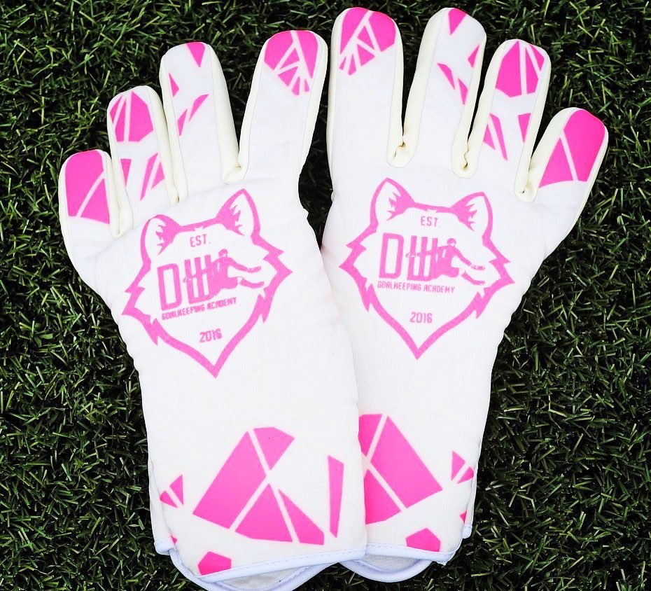 DW_GK_Academy's tweet image. 🧤𝘼𝙛𝙛𝙤𝙧𝙙𝙖𝙗𝙡𝙚 . 𝘾𝙤𝙢𝙛𝙤𝙧𝙩𝙖𝙗𝙡𝙚 . 𝘿𝙪𝙧𝙖𝙗𝙡𝙚🧤

𝙏𝙊 𝙊𝙍𝘿𝙀𝙍:

📲 prokituk.com/club-shop/dw-g…

@ProKit_UK 

#dwgka #prokit #safarirange #goalkeepergloves #goalkeepinggloves #safari #snake #tiger #wolf #essex #goalkeeping #goalkeeper #academy #goalkeepercoaching