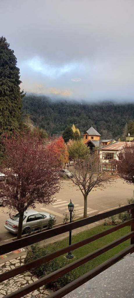 Hoy a la mañana en San Martin de los Andes. Que ven en la nube? 🤔