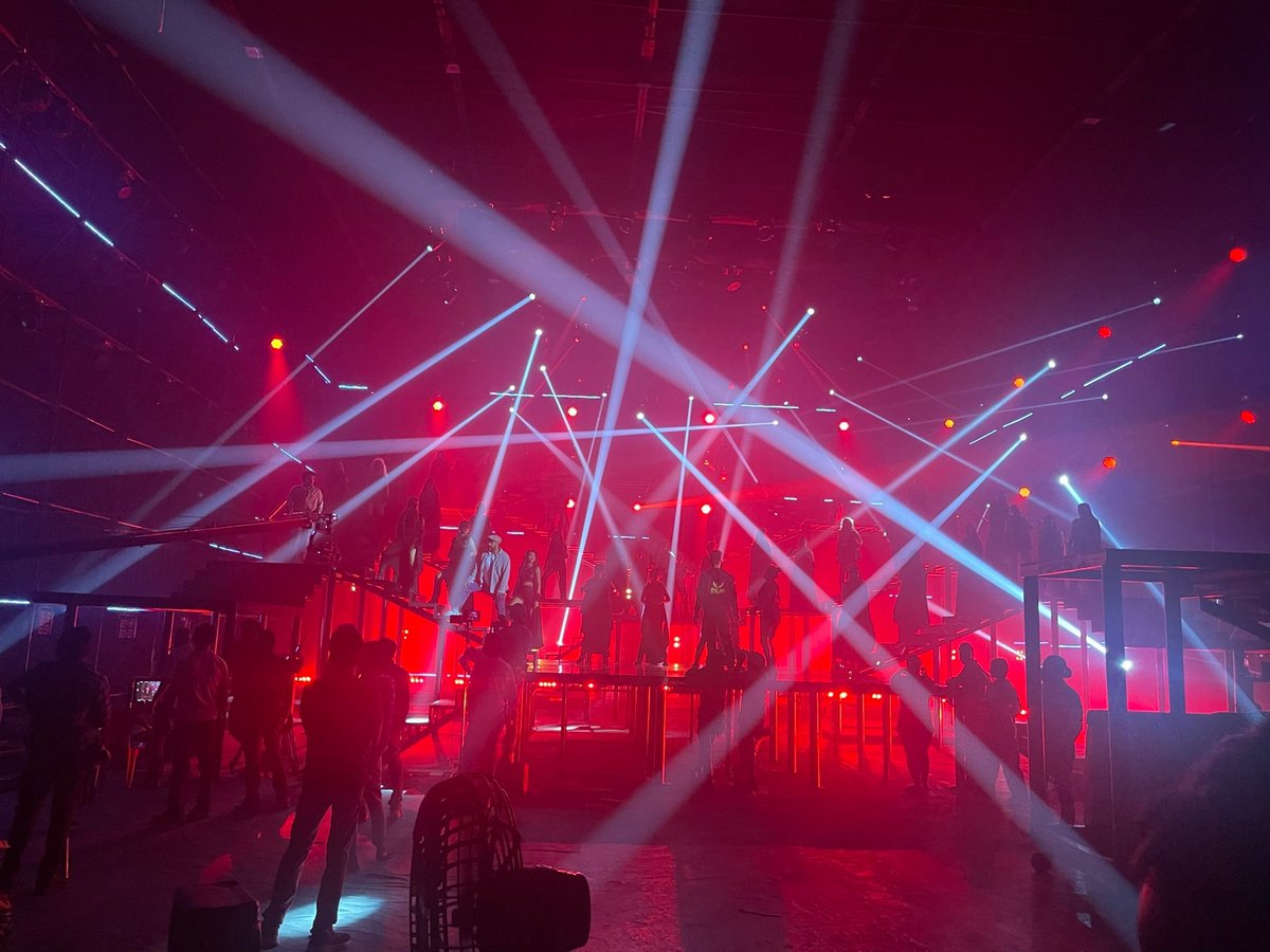 ClayPakyNews's tweet image. Claypaky #SharpyXFrame and #Mythos2 Fixtures Shine in Music Video of Blockbuster Bollywood Title Track

Read more: claypaky.it/en/news/claypa…

#Claypaky #IgniteYourShow