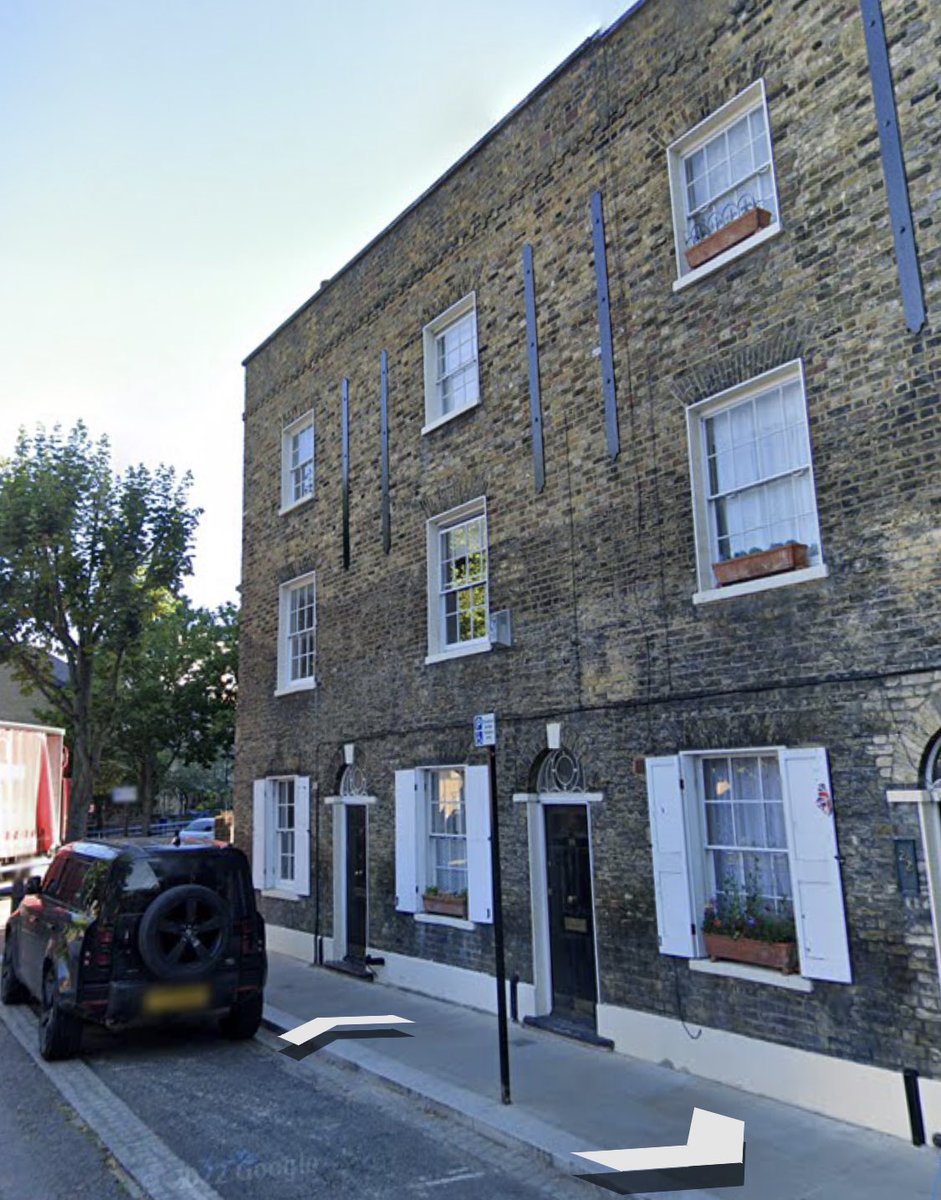 BanksideVillage's tweet image. @lb_southwark intends to sell off one of the council houses on Park Street.

This is unacceptable given the need for family properties at social rent.

We object to this course of action and request that a family on the waiting list be placed at this property.