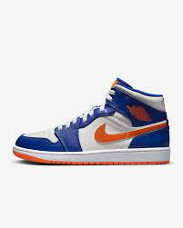 CarsonDowning2's tweet photo. These is some mid shoes tbh lmao
125 price tag for these https://t.co/35V9YrZcnM