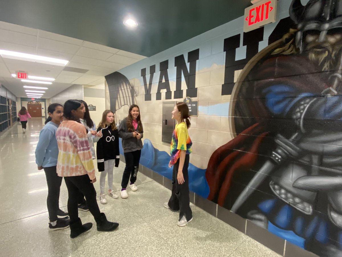 Van Hoosen Middle School tweet media
