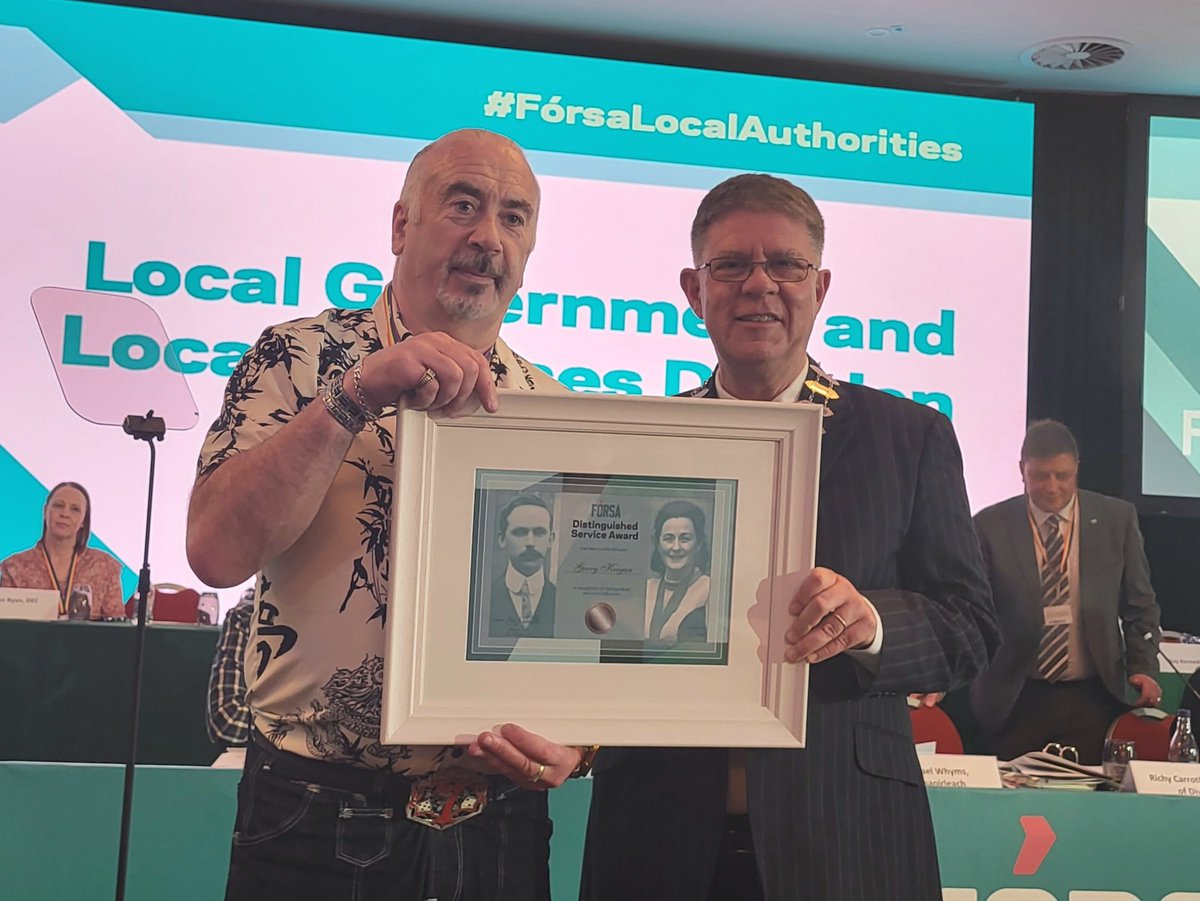 forsa_union_ie's tweet photo. Our members are the union 🙌🏿🙌🏽🙌🏻

One of the highlights of the #FórsaLocalAuthorities conference - the Distinguished Services Award!

Marie Little, Gerry O Quigley, Grey Keegan and Tom Browne. And a special mention of former Chair @JulieFl75855973  💚 💚 https://t.co/lUcVb0Tn54