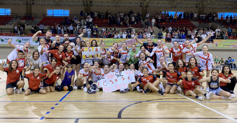 RFEBalonmano's tweet photo. 🔥 ¡@AytoRoquetas acogerá, del 12 al 14 de mayo, la Fase Final del Ascenso a #DHOroFem!

🆚 @balonmanoikasa, @HandbolMislata, @oargracia y el anfitrión @BM_Roquetas pelearán por las dos plazas que garantizan el ascenso

📝👇 Consulta los emparejamientos en la noticia