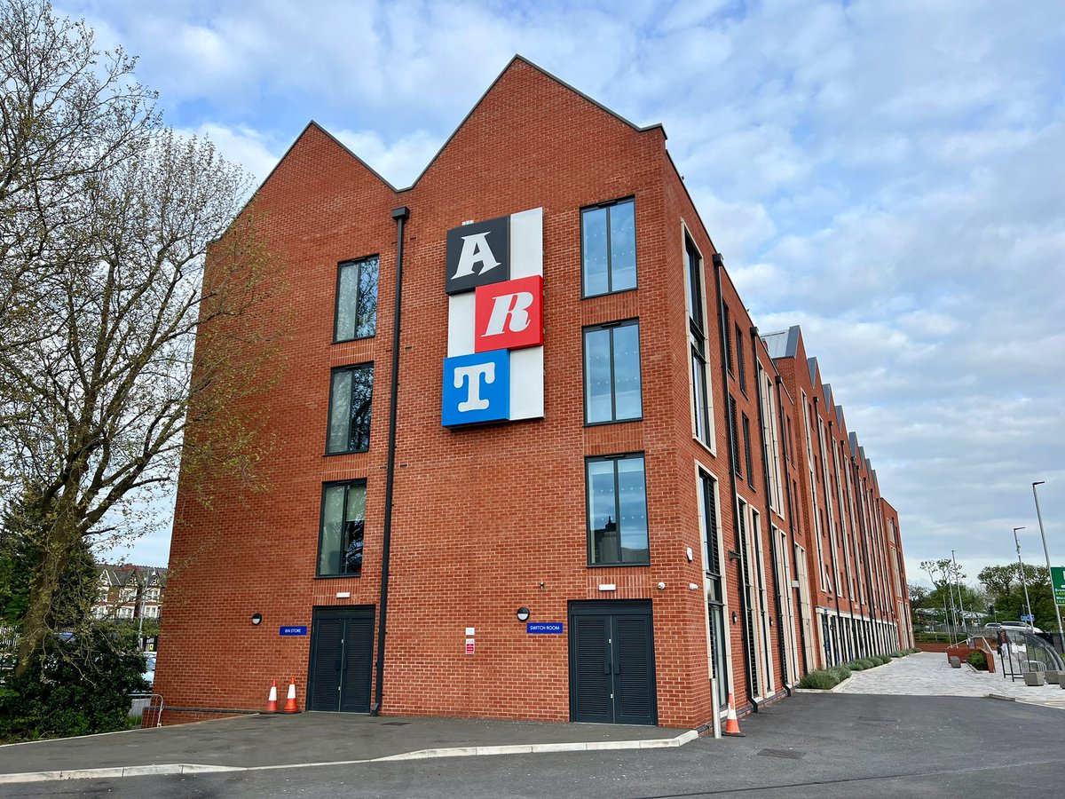 MeadowArts's tweet photo. Artists Matthew Cornford and John Beck have been commissioned by Meadow Arts and @HerefordArtsCol to create a series of new works for the graduate student accommodation building.

Supported by @StrongerHerefo1. 

Learn more: https://t.co/Rcqc650PDY https://t.co/xRLdkYeT96