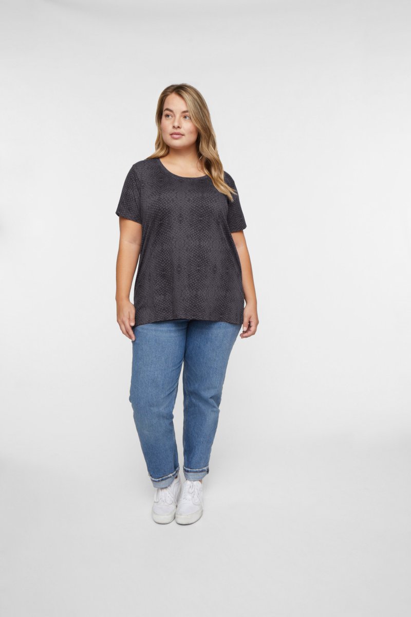 LAT Apparel tweet media