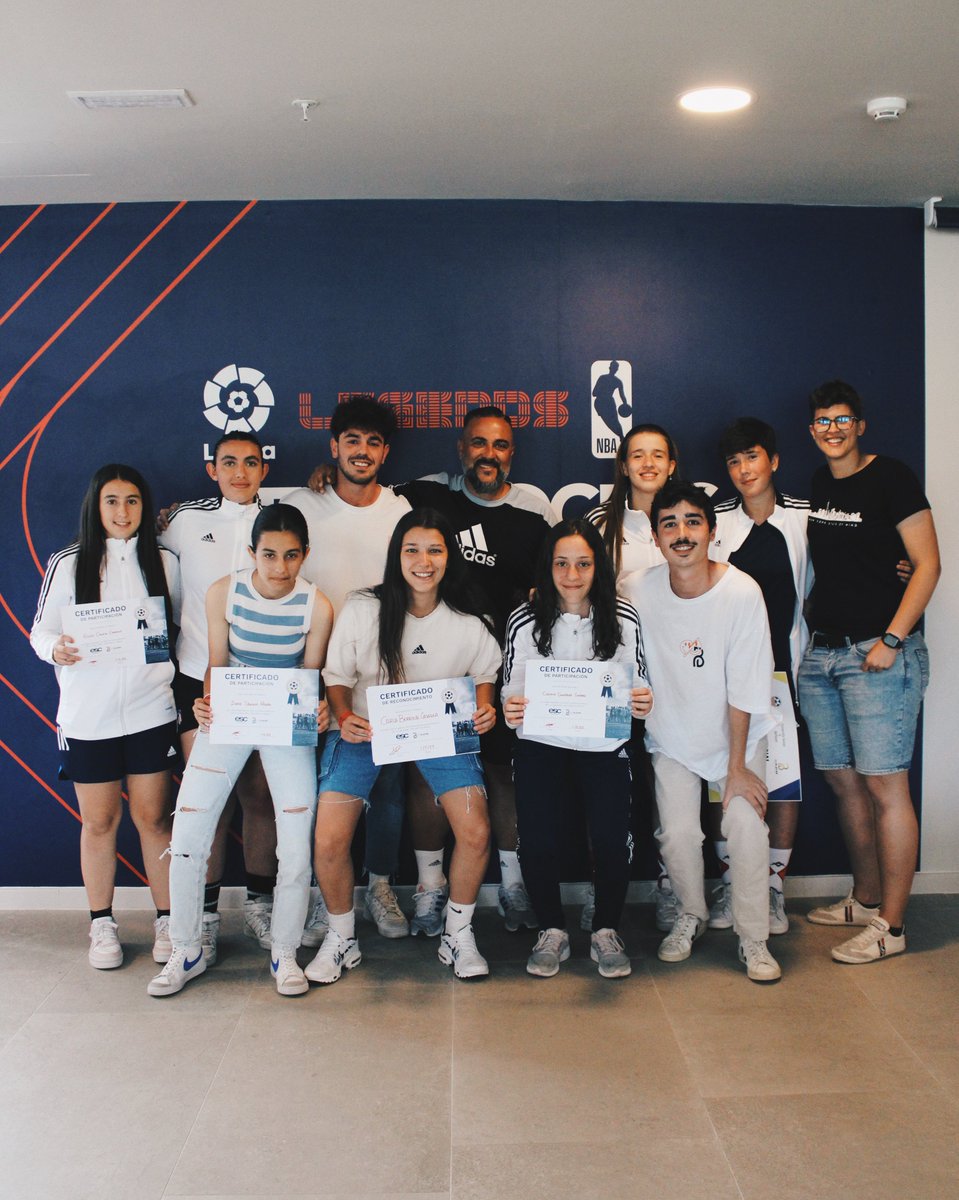 BeplayerGlobal's tweet image. El pasado fin de semana disfrutamos de la II Edición del Campus + Draft de BEPLAYER en las instalaciones de @ESC_LaLiga_NBA en Madrid.

Gracias a todas las participantes y a nuestros partners por confiar en nosotros. ¡Han sido 3 días preciosos!

#futfem #beplayer #campusfutfem