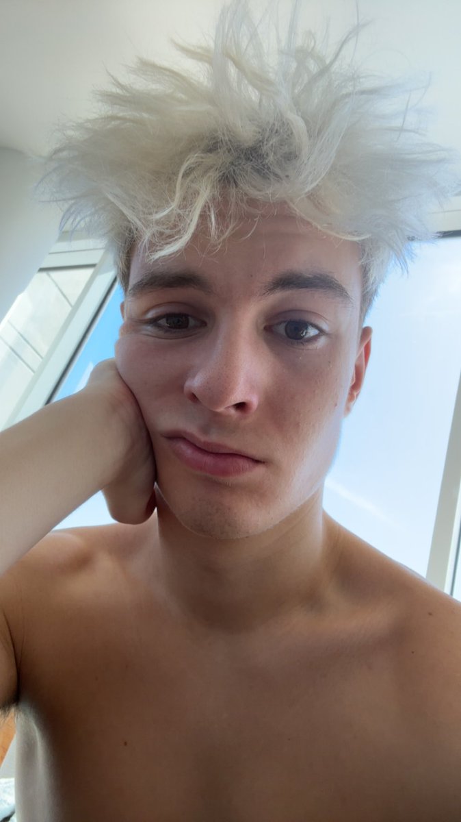 Officially confirmed I cannot compete in this current FNCS. It sucks because I’ve been working so hard nonstop, and I know my duo and I had a real chance of winning this one. All we can hope for now is that they allow me to play the next FNCS. I love you guys for sticking with
