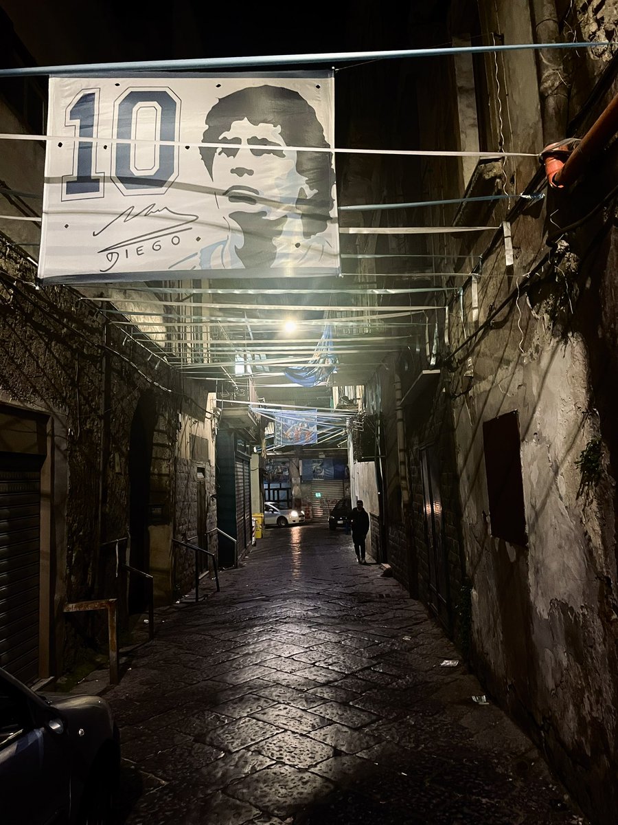 pluszack's tweet image. A ja sobie jestem w Neapolu 💙. Jutro tu będzie niesamowicie 🤩! #ForzaNapoliSempre @sscnapoli