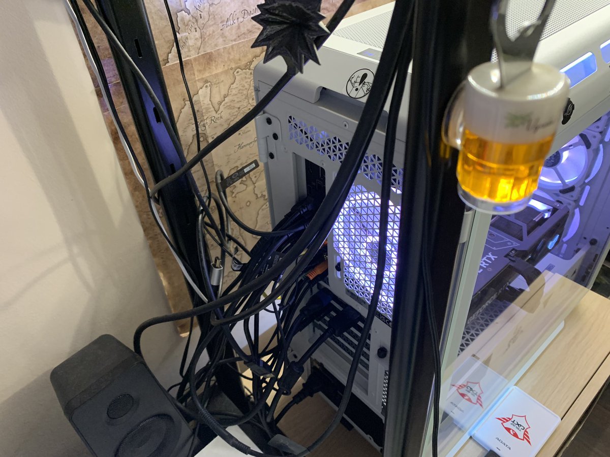 NickFirzen's tweet photo. I've got #Corsair #CableContest #itried cable management, I'd even say my room got both worst and best of mine yet. I have Rift CV1 cableing on ceiling which I also used for sensors+christmas lights+audio cables, I've got double analog 7.1 routed for both tv&amp;pc.+ too many usbs... https://t.co/HjtQu9MCeP
