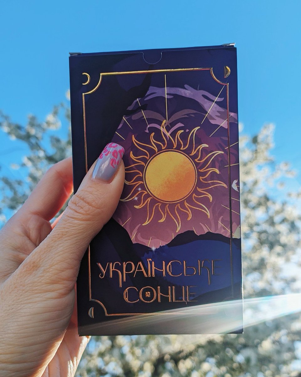 IreNFeNtoN's tweet photo. Отримала нереальну колоду від талановитої @Hodoschechka 🤍 https://t.co/1mIZOmkExK