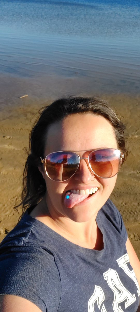 Hunterxoxo9's tweet photo. I need a good fuck session! 
Who wants to try out my tongue piercing i know how to use it well! 
Ill take anyone at this point im so horny! https://t.co/6aQhHLmhMt