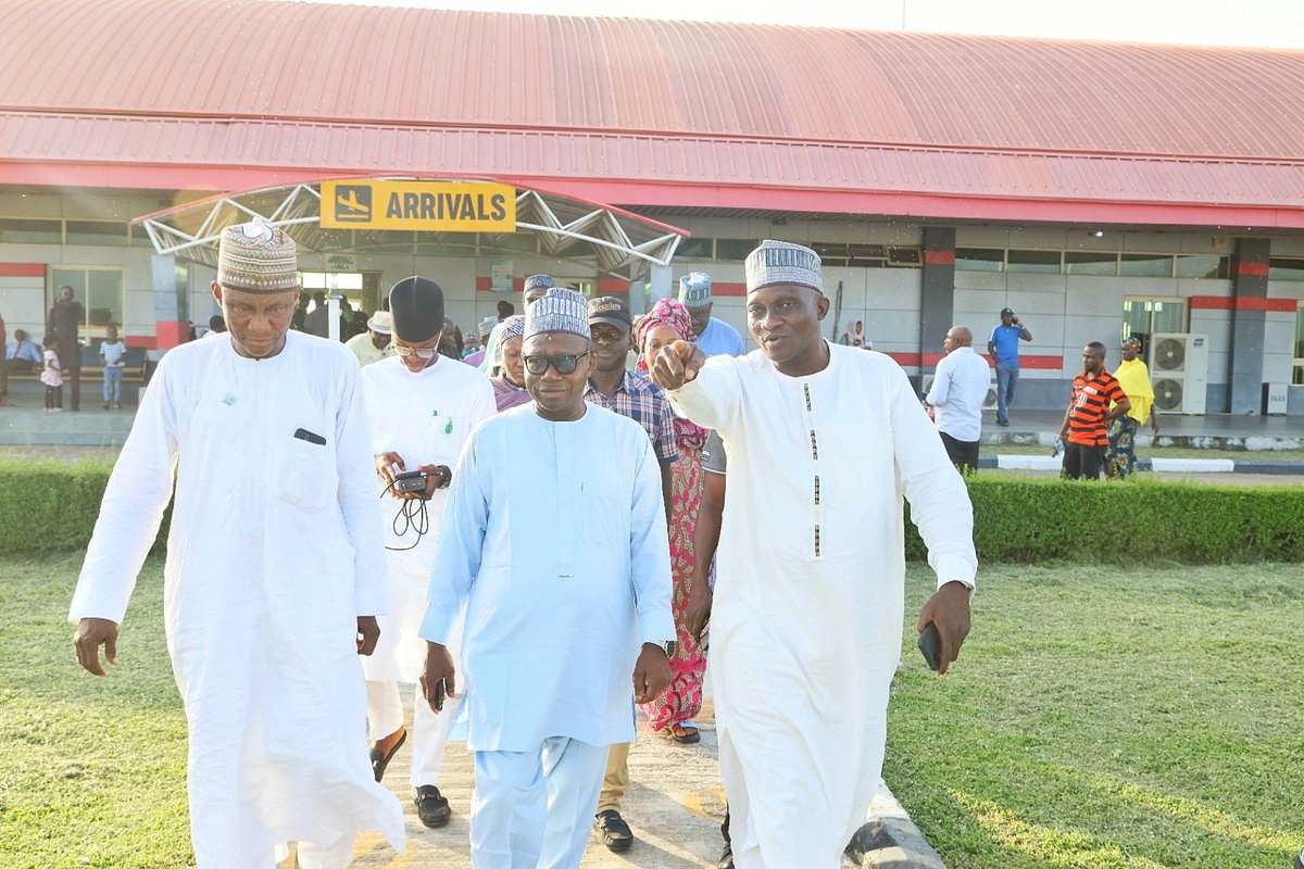natpopcom's tweet photo. The NPC Chairman, Hon. Nasir Isa Kwarra, fnsa and his team have arrived in Ilorin, the Kwara State capital, in continuation of the advocacy visit to the critical stakeholders to create awareness for the forthcoming Population and Housing Census.

#YouCountBeCounted https://t.co/ap4QM9jcXp